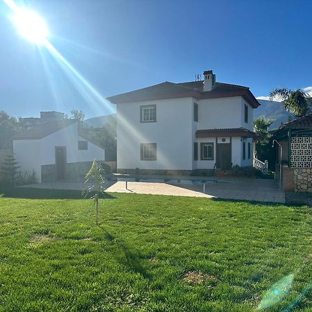 Casa Rural Las Cuatro Flores Orgiva Luaran gambar